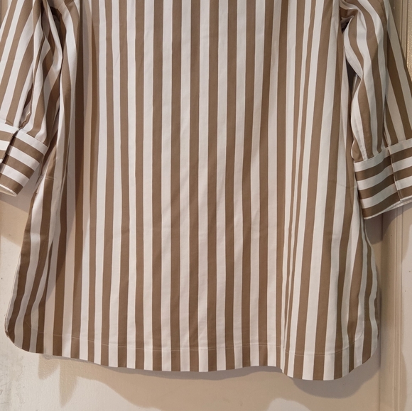 Women's Chico's Neutral Striped Tunic, Size 8. NWT - Picture 14 of 16
